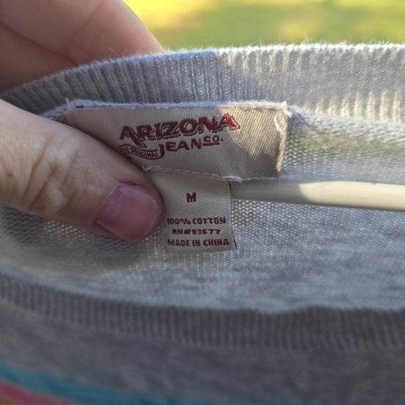 Arizona Womens Gray Striped Long Sleeves Round Neck Pullover Sweater Size M - Picture 3 of 3